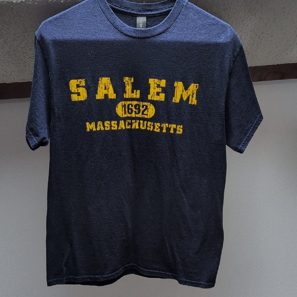 Gildan Navy Salem Graphic Tee